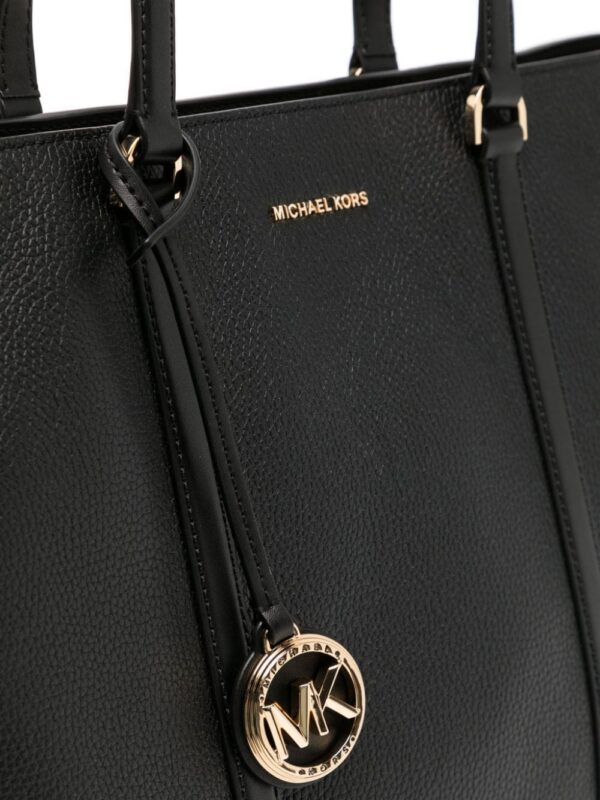 22545577_52855885_1000.jpg Michael Kors large Temple leather tote bag