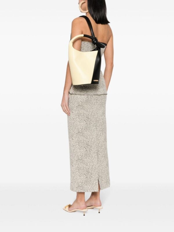 22546757_52542867_1000.jpg Jacquemus Le Petit Tourni leather bucket bag