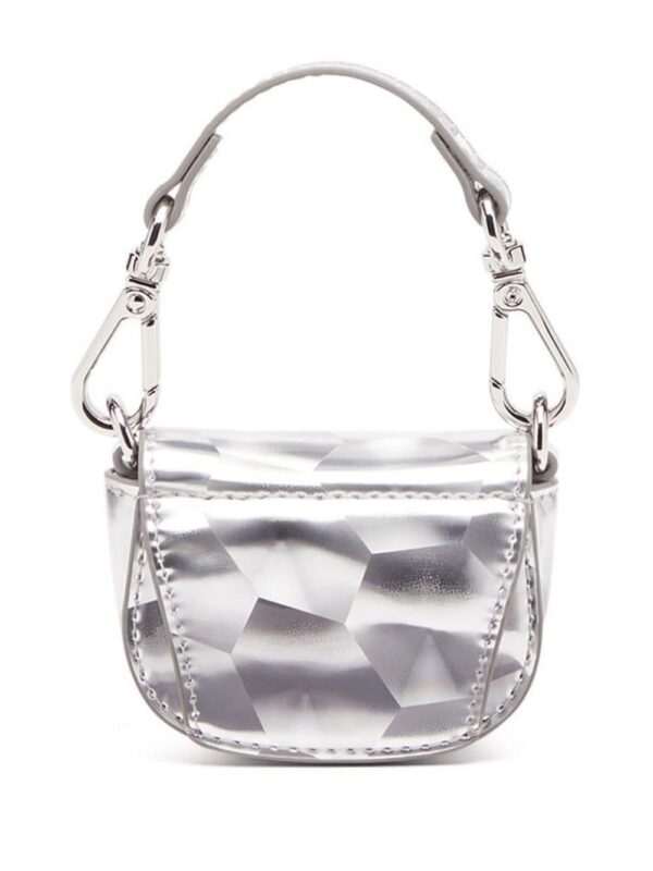 22554880_53092274_1000.jpg Diesel 1dr Xxs metallic-leather shoulder bag