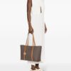 22560554_52599338_1000.jpg Michael Michael Kors logo-print tote bag
