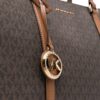 22560554_52599364_1000.jpg Michael Michael Kors logo-print tote bag