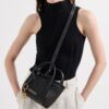 22672432_53047886_1000.jpg Emporio Armani logo-charm woven straw tote bag
