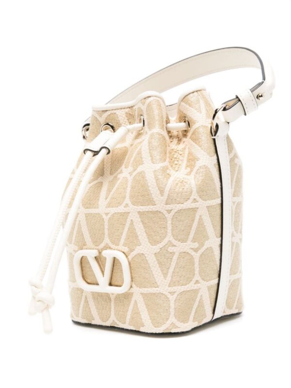 22686698_52745857_1000.jpg Valentino Garavani mini VLogo Signature bucket bag