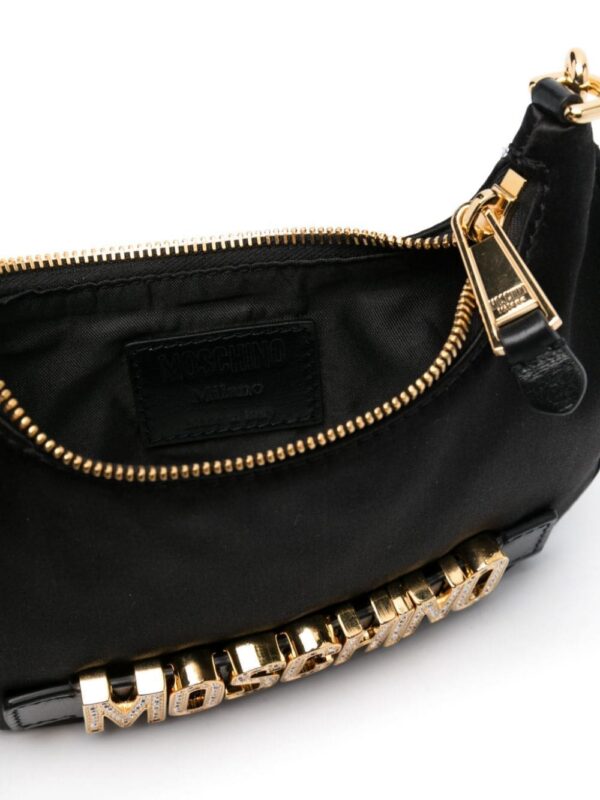 22868243_53016894_1000.jpg Moschino logo-plaque shoulder bag