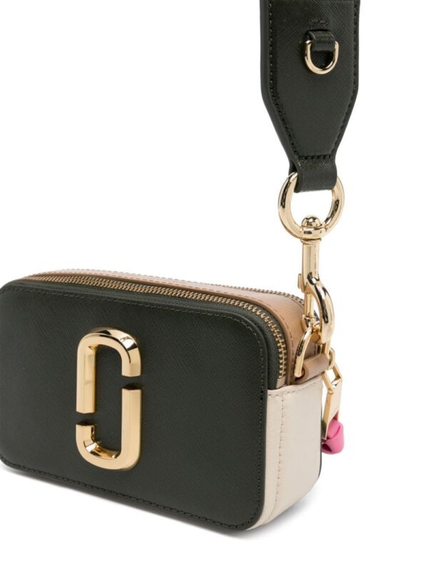 22877156_52960098_1000.jpg Marc Jacobs The Leather Snapshot crossbody bag