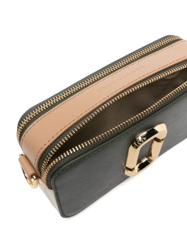 22877156_52960108_1000.jpg Marc Jacobs The Leather Snapshot crossbody bag