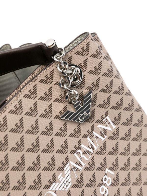 22920537_53094559_1000.jpg Emporio Armani All-over Eagle tote bag