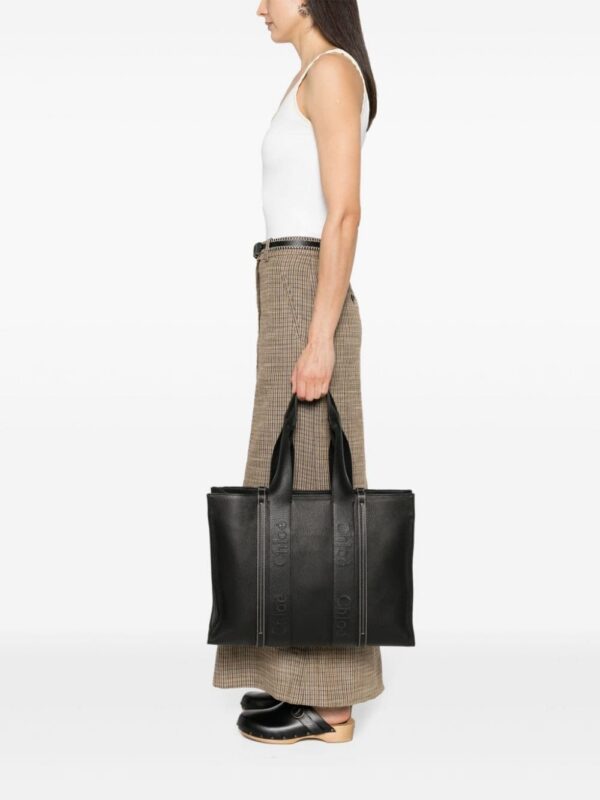 22977931_53297600_1000.jpg Chloé medium Woody leather tote bag
