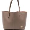 23299675_53433204_1000.jpg Coach logo-charm tote bag