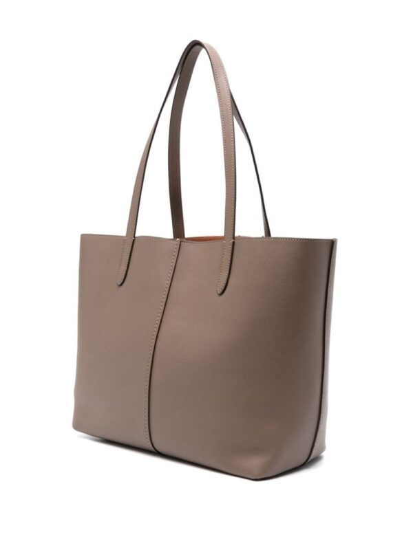 23299675_53433223_1000.jpg Coach logo-charm tote bag