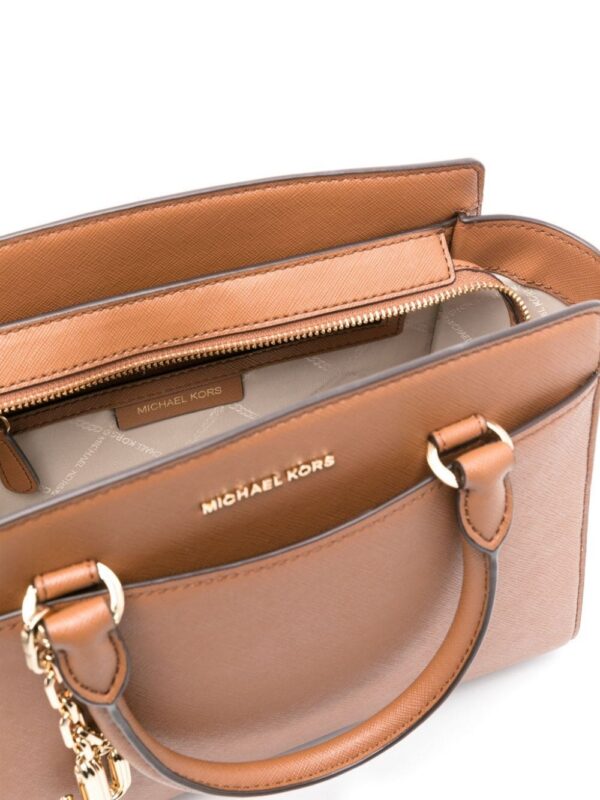 23349365_53423478_1000.jpg Michael Kors logo-lettering tote bag