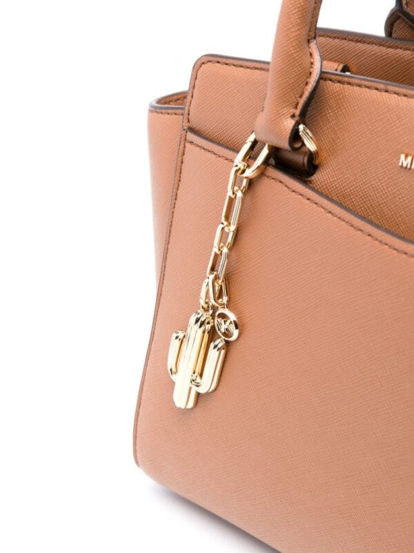 23349365_53423481_1000.jpg Michael Kors logo-lettering tote bag