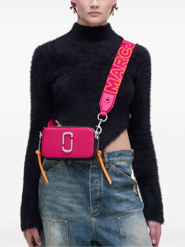 23495052_53696149_1000.jpg Marc Jacobs The Snapshot crossbody bag
