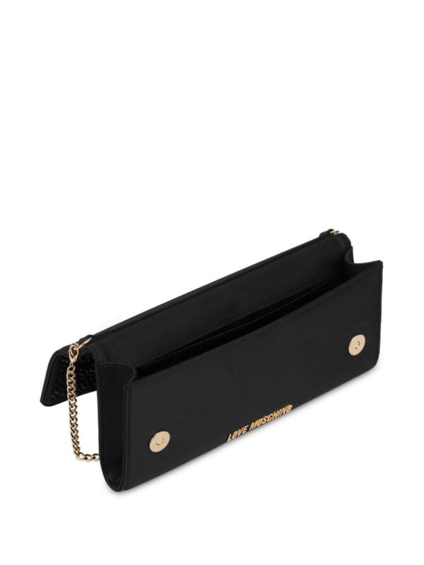 23637169_53505298_1000.jpg Love Moschino logo-lettering chain-link clutch bag