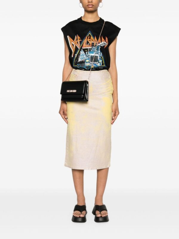 23825342_53857107_1000.jpg Love Moschino logo-lettering cross body bag