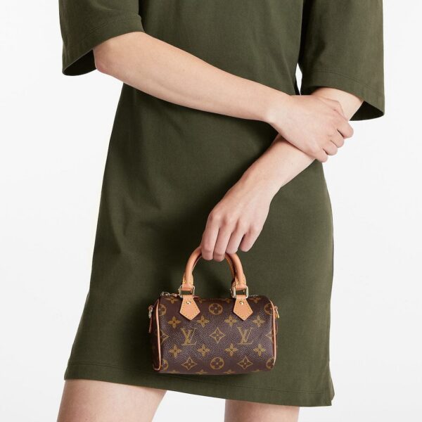 louis-vuitton-nano-speedy-monogram-handbags-M81085_PM1_Ambianceview.jpg Louis Vuitton Nano Speedy