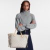 louis-vuitton-neverfull-mm-damier-azur-canvas-handbags-N40603_PM1_Croppedwornview.jpg Louis Vuitton Neverfull MM