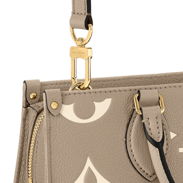 Louis Vuitton OnTheGo East West