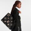 louis-vuitton-onthego-gm-bicolor-monogram-empreinte-leather-handbags-M45945_PM1_Wornview.jpg Louis Vuitton Onthego PM