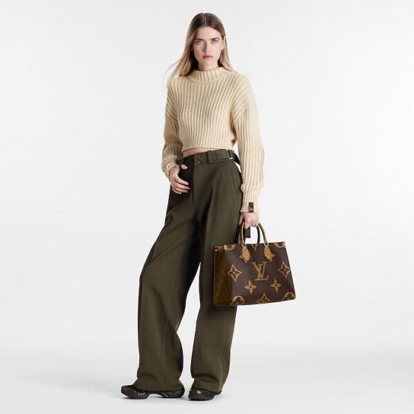 louis-vuitton-onthego-mm-monogram-handbags-M45321_PM1_Croppedwornview.jpg Louis Vuitton OnTheGo MM