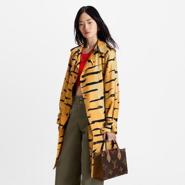 louis-vuitton-onthego-pm-monogram-canvas-handbags-M46373_PM1_Wornview.jpg Louis Vuitton OnTheGo MM