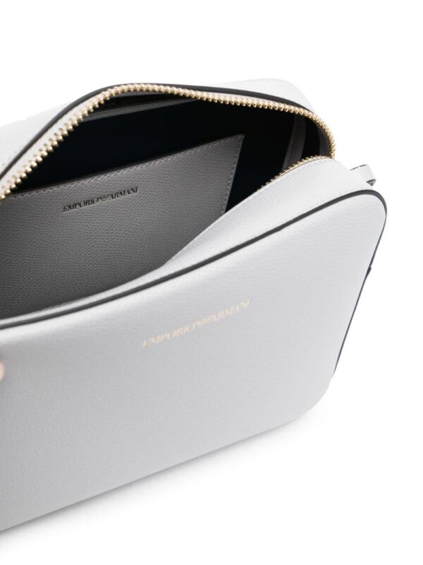 21031300_51108188_1000.jpg Emporio Armani logo-print grained crossbody bag
