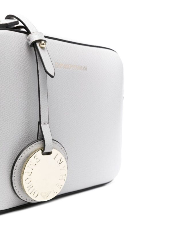21031300_51108199_1000.jpg Emporio Armani logo-print grained crossbody bag