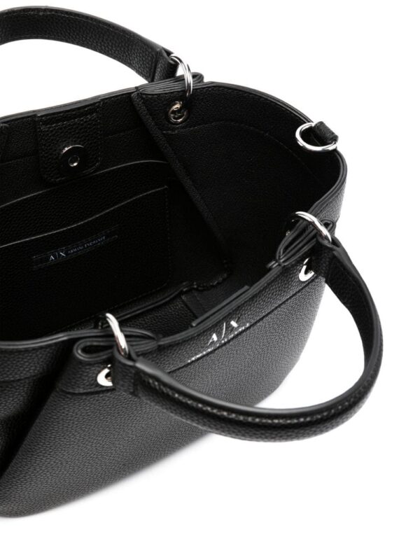 21271120_51349174_1000.jpg Armani Exchange logo-debossed grained-texture tote bag
