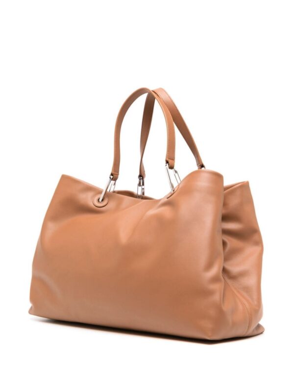 21308733_51692308_1000.jpg Emporio Armani logo-plaque leather tote bag