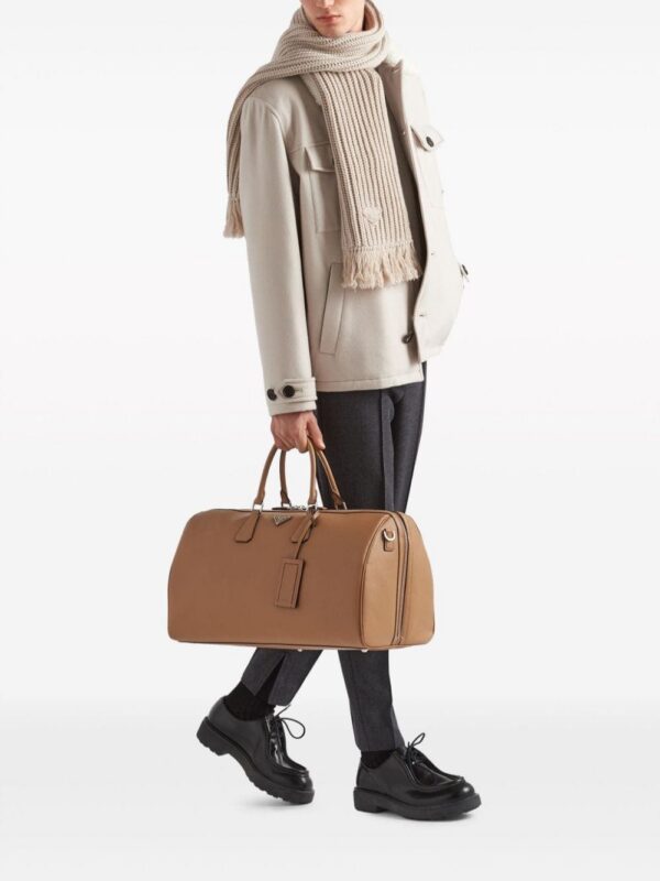21486027_51416367_1000.jpg Prada triangle-logo leather bag
