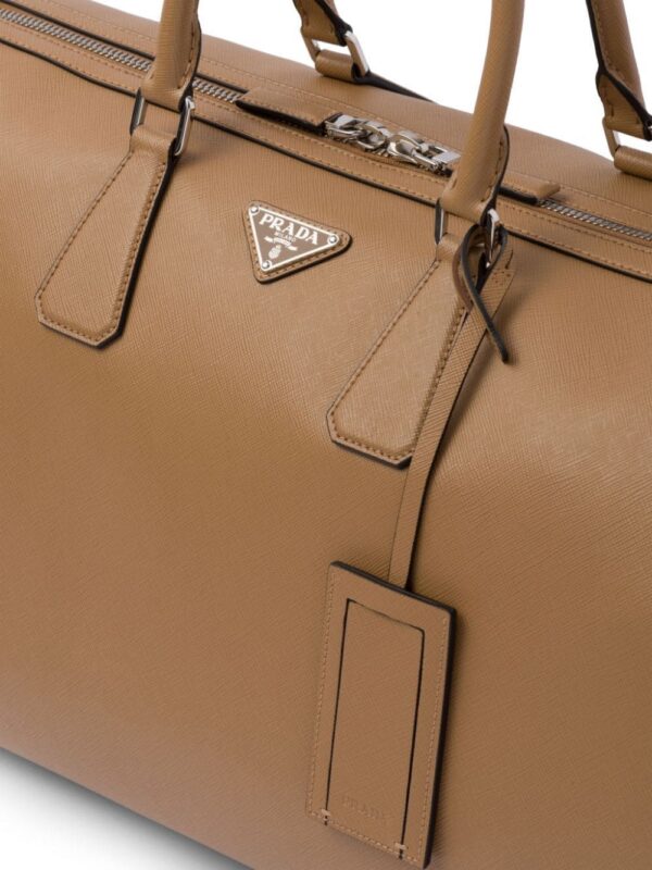 21486027_51416387_1000.jpg Prada triangle-logo leather bag