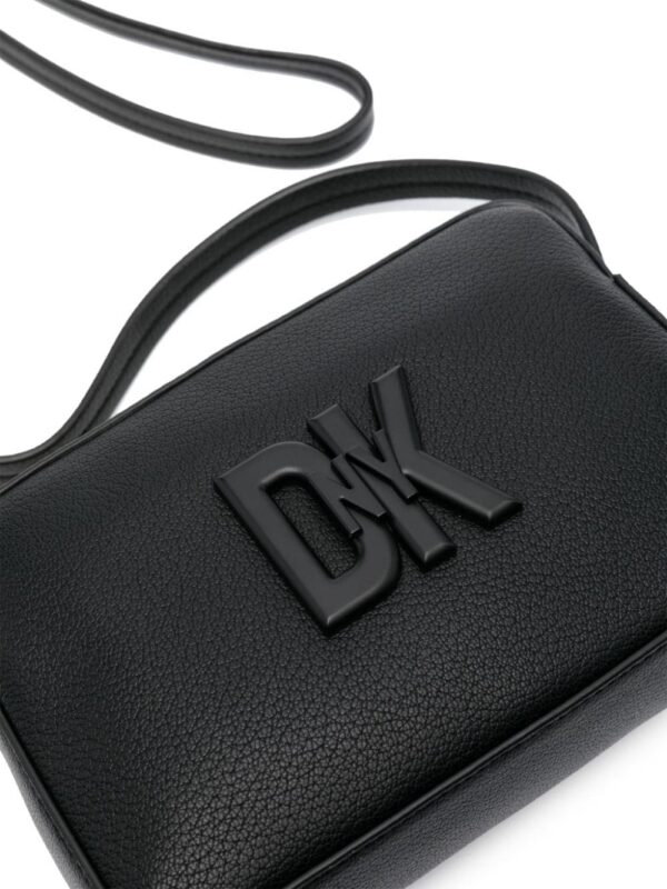 21494148_51464773_1000.jpg DKNY logo-plaque leather crossbody bag