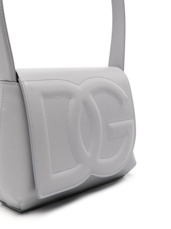 21573332_51586243_1000.jpg Dolce & Gabbana logo-embossed leather shoulder bag