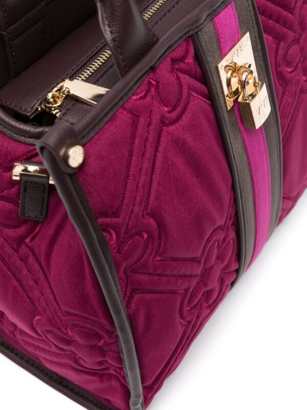 21632025_51646636_1000.jpg V°73 Iris matelassé tote bag
