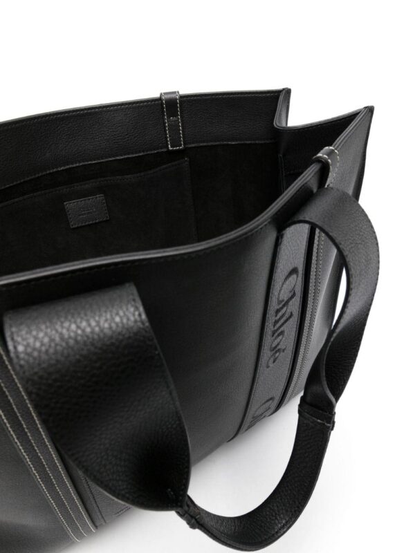 21748169_52823754_1000.jpg Chloé large Woody leather tote bag