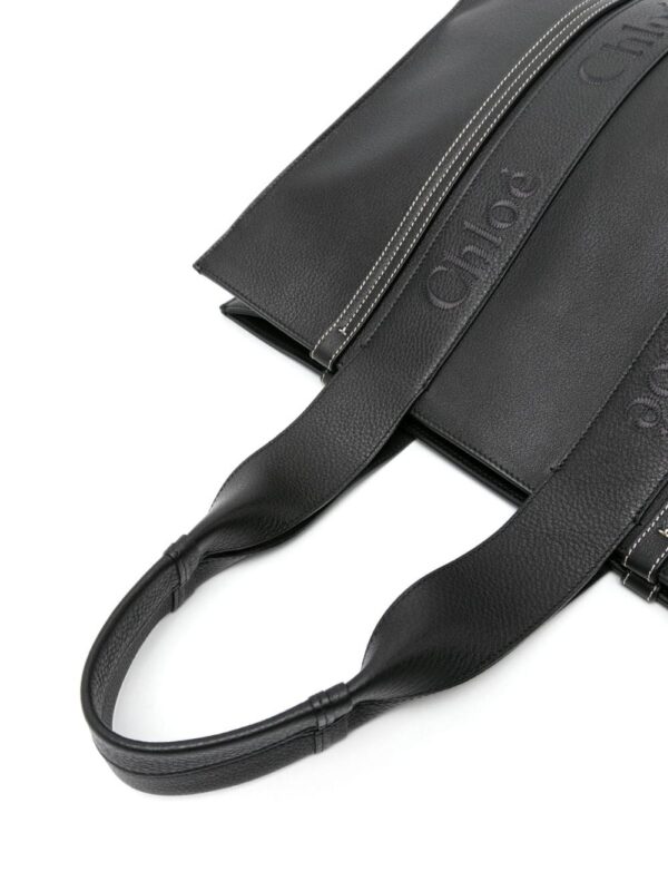 21748169_52823756_1000.jpg Chloé large Woody leather tote bag