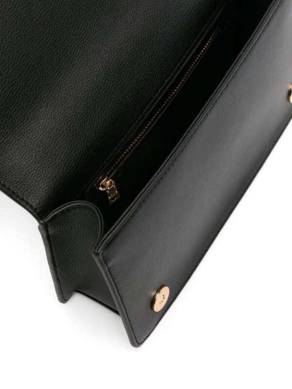 21773629_52569520_1000.jpg Love Moschino logo-plaque leather shoulder bag