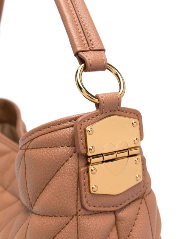 21773680_51658611_1000.jpg Love Moschino quilted faux-leather shoulder bag