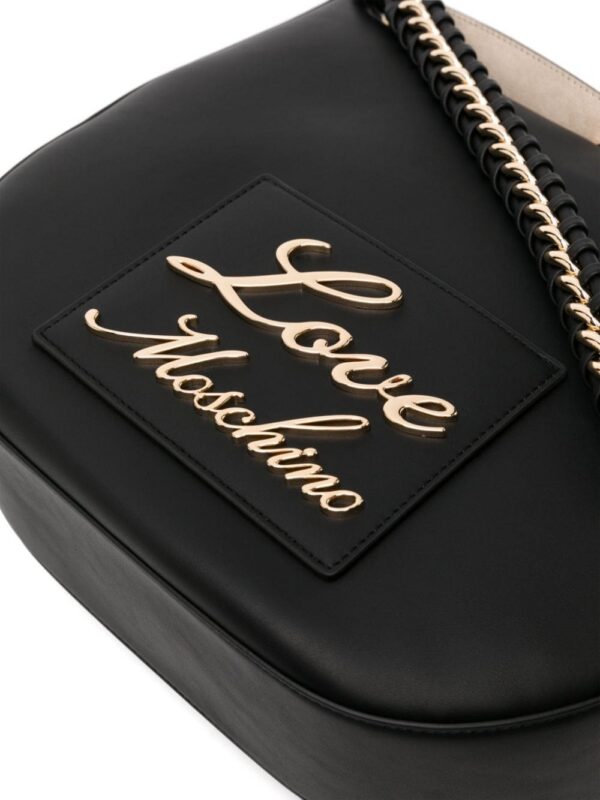 21773689_52569481_1000.jpg Love Moschino logo-lettering chain-link shoulder bag