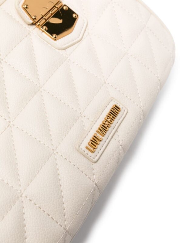 21776142_51656421_1000.jpg Love Moschino logo-lettering quilted tote bag
