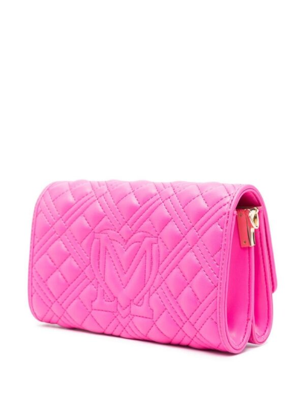 21776146_51657889_1000.jpg Love Moschino logo-lettering quilted shoulder bag