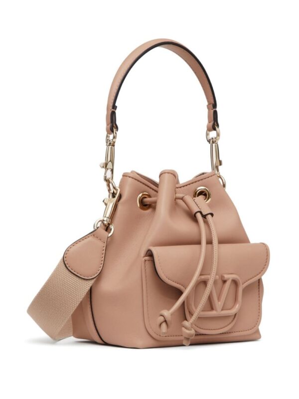 21819404_52174443_1000.jpg Valentino Garavani Locò leather bucket bag