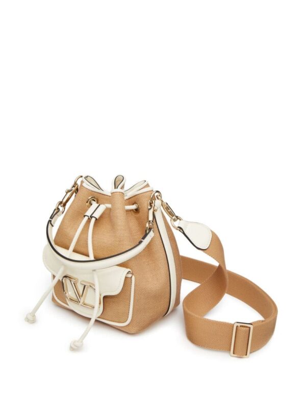 21819405_52869813_1000.jpg Valentino Garavani Locò raffia bucket bag