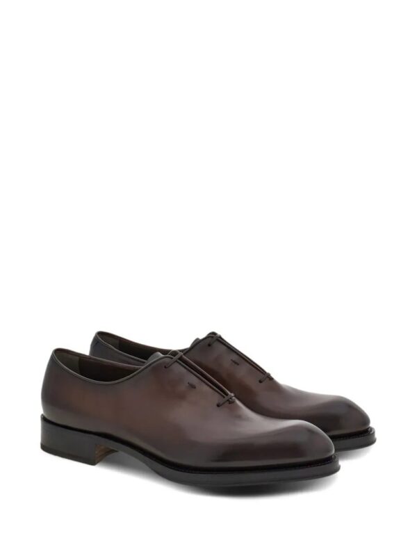 21830352_52081006_1000.jpg Ferragamo almond-toe leather oxford shoes