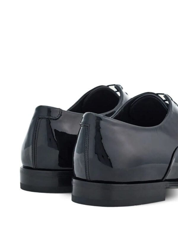 21830372_51876031_1000.jpg Ferragamo patent-finish Oxford shoes