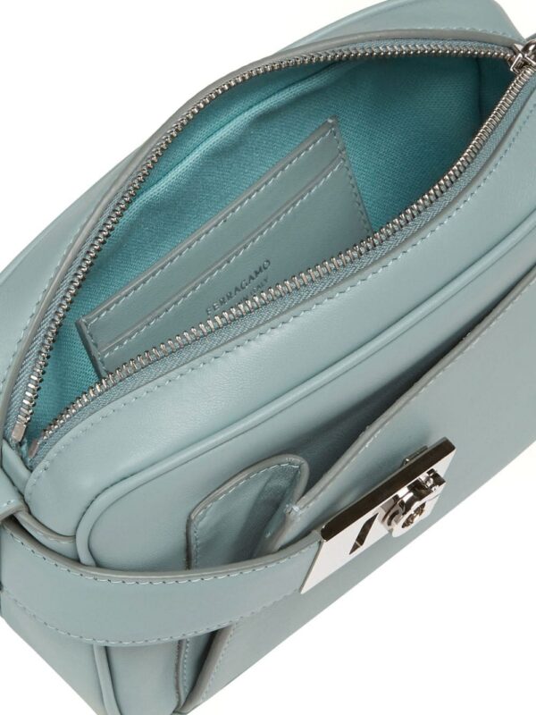 21832391_51720822_1000.jpg Ferragamo Camera case (S)