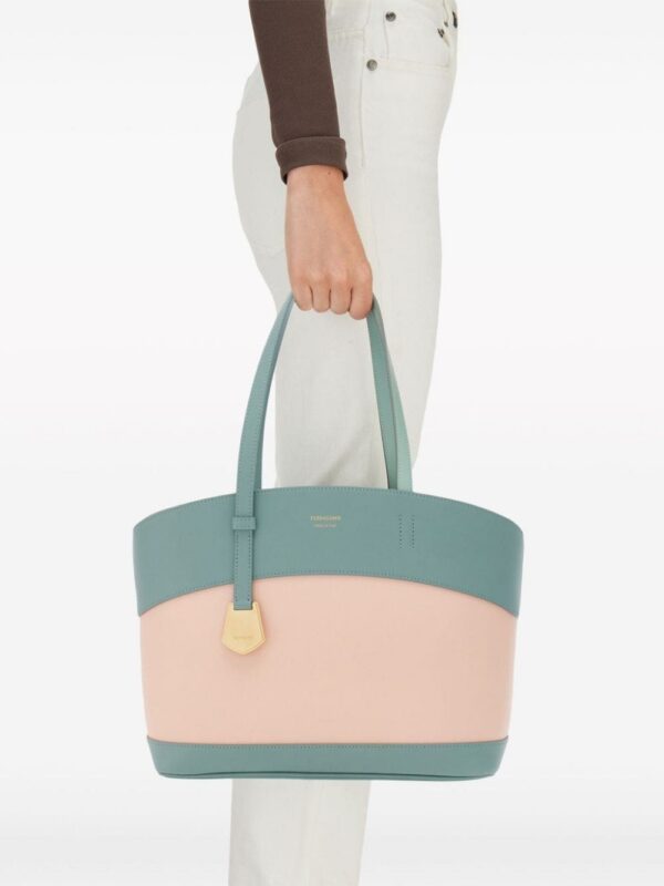 21832428_52501408_1000.jpg Ferragamo small Charming logo-print leather tote bag