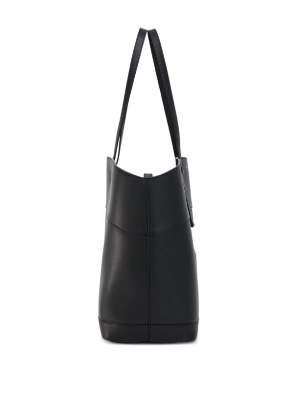 21834176_52054840_1000.jpg Ferragamo Charming logo-print tote bag