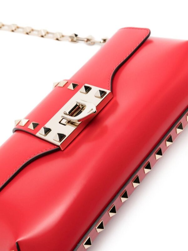 21847848_51752138_1000.jpg Valentino Garavani Rockstud leather shoulder bag
