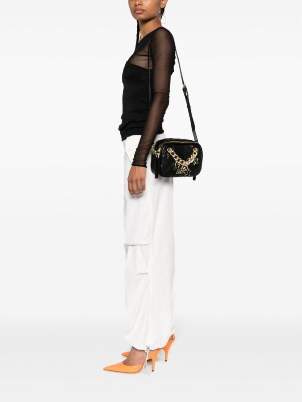 21850724_51690234_1000.jpg Versace Jeans Couture Star-embellished shoulder bag